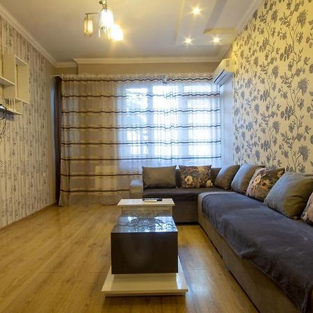 Home Apartments Тбилиси Екстериор снимка