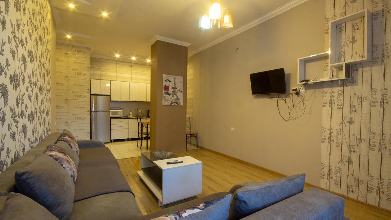 Home Apartments Тбилиси Екстериор снимка